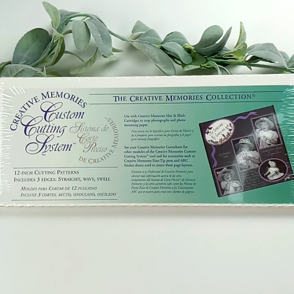 Creative Memories Custom Cutting System 12 Inch Cutting Patterns 3 Edges NWT - Picture 2 of 7